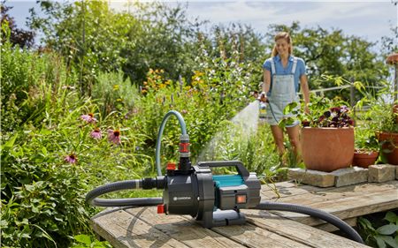 GARDENA Pompa ogrodowa 3000/4 samozasysająca 9010 - Kliknij na obrazek aby go zamknąć