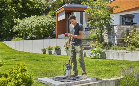 GARDENA Pompa zanurzeniowa ciśnieniowa 4700/2 - Kliknij na obrazek aby go zamknąć