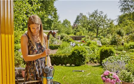 GARDENA Pompa zanurzeniowa ciśnieniowa 4700/2 - Kliknij na obrazek aby go zamknąć